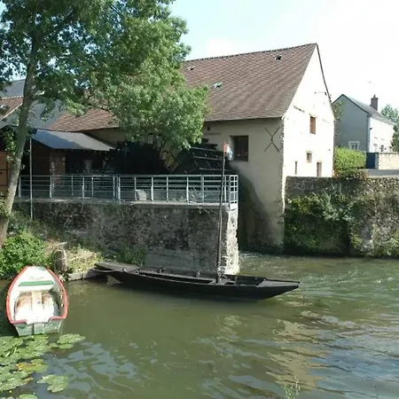 Hébergement de vacances Maison Charmante à Avec Jardin Et Parking Privé *