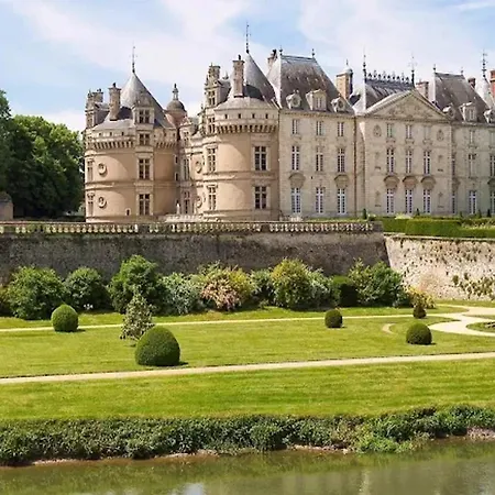 Maison Charmante à Avec Jardin Et Parking Privé * La Flèche